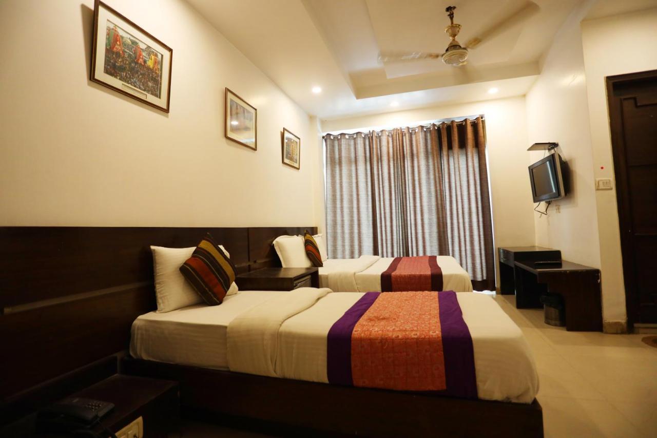Hotel Maya 'New Delhi' Exteriér fotografie