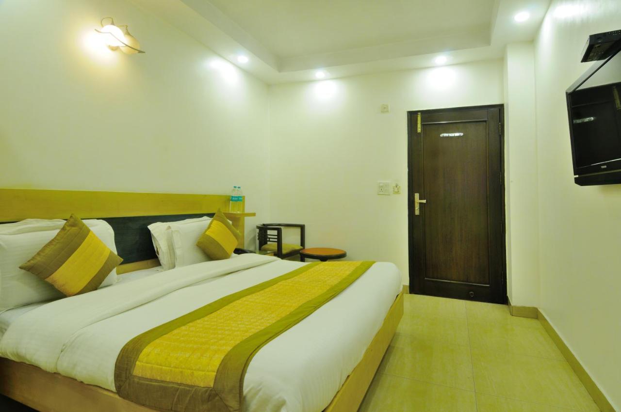 Hotel Maya 'New Delhi' Exteriér fotografie