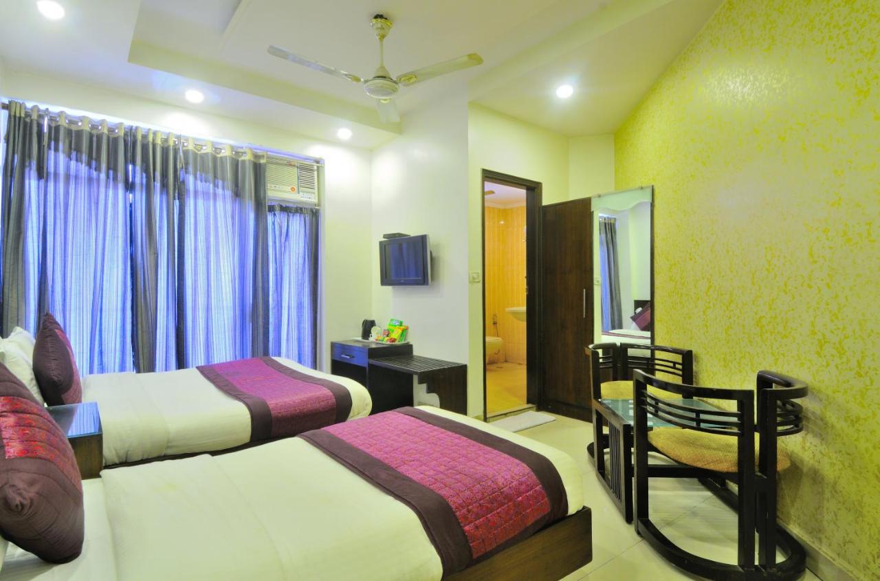 Hotel Maya 'New Delhi' Exteriér fotografie