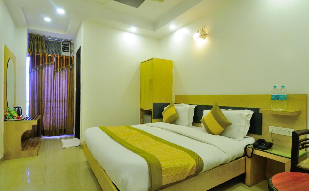 Hotel Maya 'New Delhi' Exteriér fotografie